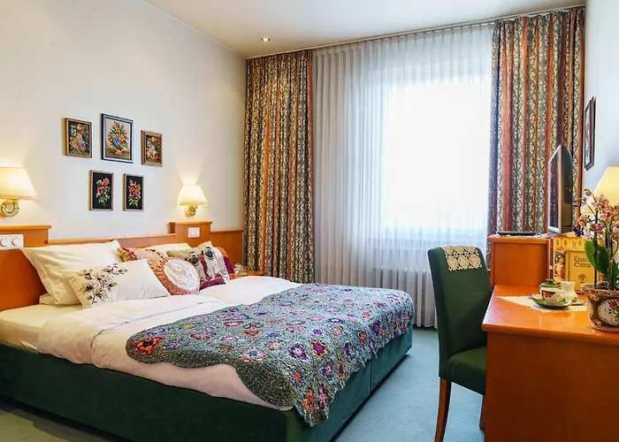 Tante Alma's Lasthaus Am Ring Hotel