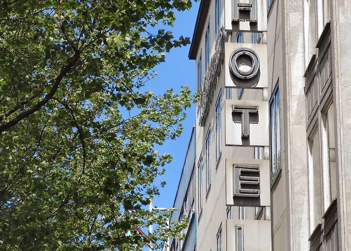 Hotel Tante Alma's Lasthaus Am Ring Köln
