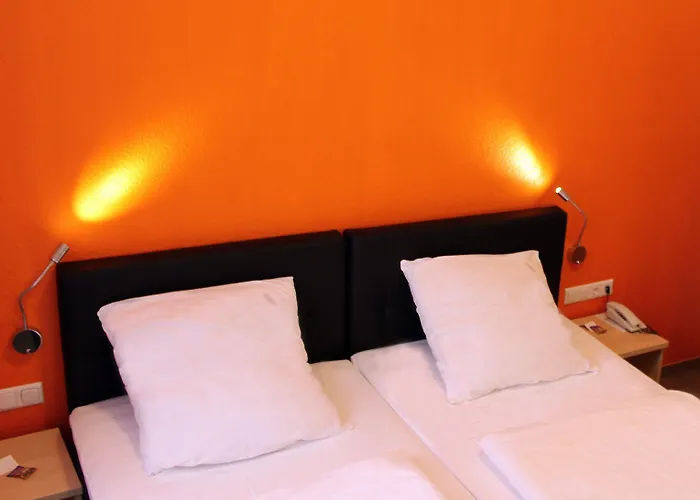 Hotel Tante Alma's Lasthaus Am Ring 3*