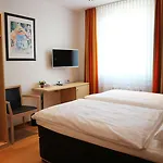 Tante Alma's Koelner Hotel