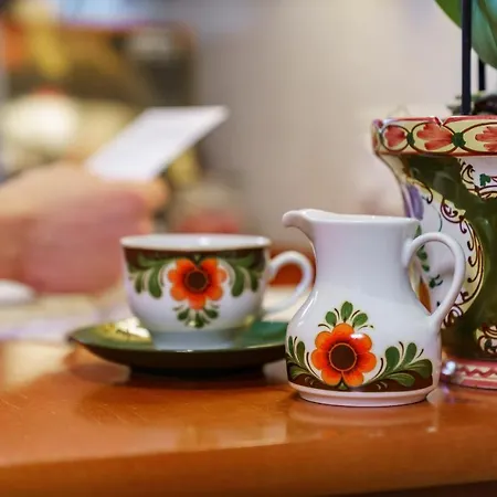 Tante Alma's Koelner Ξενοδοχείο 3*