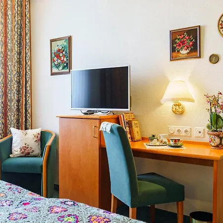 Tante Alma's Koelner كولونيا