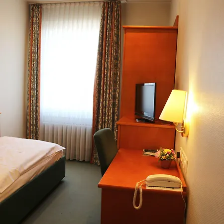 Tante Alma's Koelner 3* Κολωνία