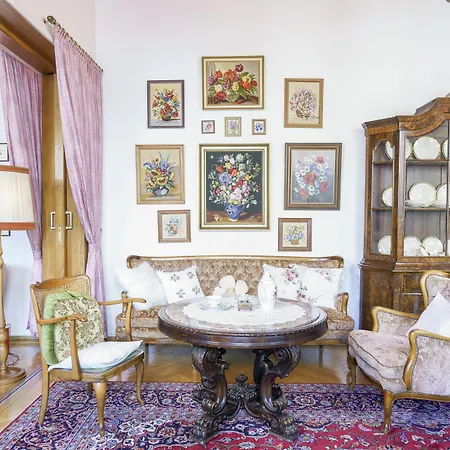 فندق Tante Alma's Koelner 3*