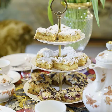 Tante Alma's Koelner מלון קלן