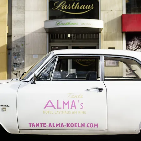 Tante Alma's Koelner 3* קלן