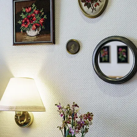 מלון Tante Alma's Koelner קלן