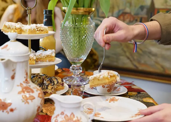 Tante Alma's Koelner 3* Colonia