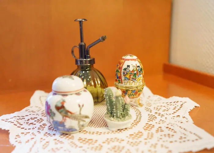 Tante Alma's Koelner فندق