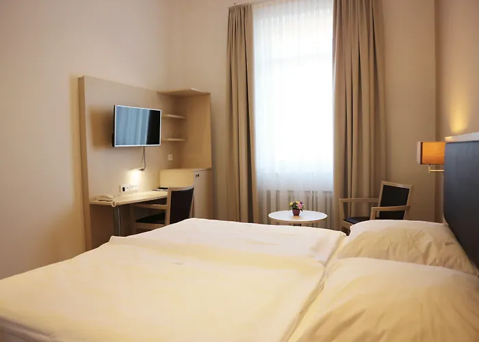 Tante Alma's Lasthaus Am Ring