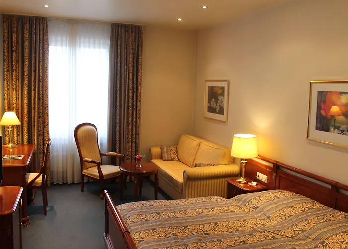 Hotel Tante Alma's Koelner 3*