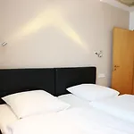 Tante Alma's Koelner 3* Cologne
