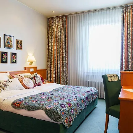 Tante Alma's Koelner Hotell