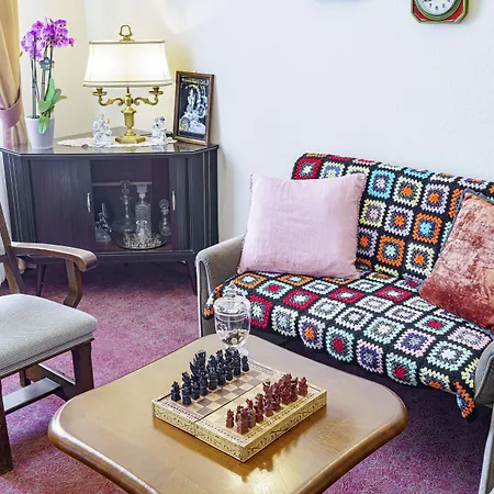 Tante Alma's Koelner Hotel