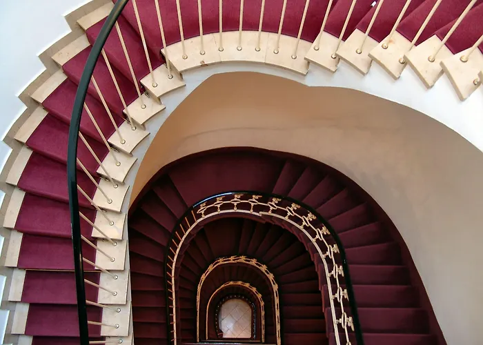 Tante Alma's Koelner Hotel Cologne